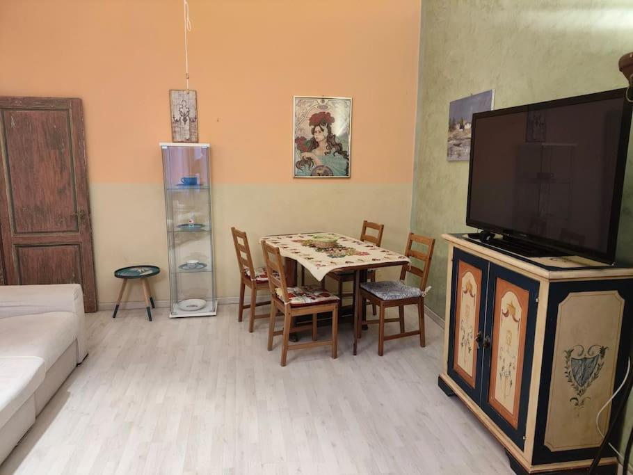 Casa Lori - Ai Piedi Di Piazzale Michelangelo Apartamento *